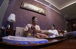 给明星足底按摩,揭秘足疗养生之道