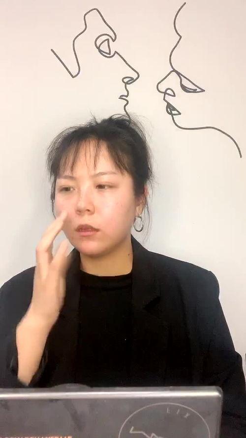 明星用定妆粉吗,揭秘定妆粉的神奇作用