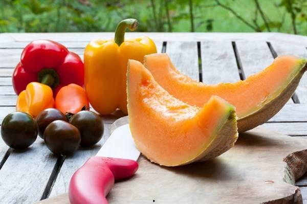 吃哈密瓜可以吃瓜子吗,美味共享的夏日时光